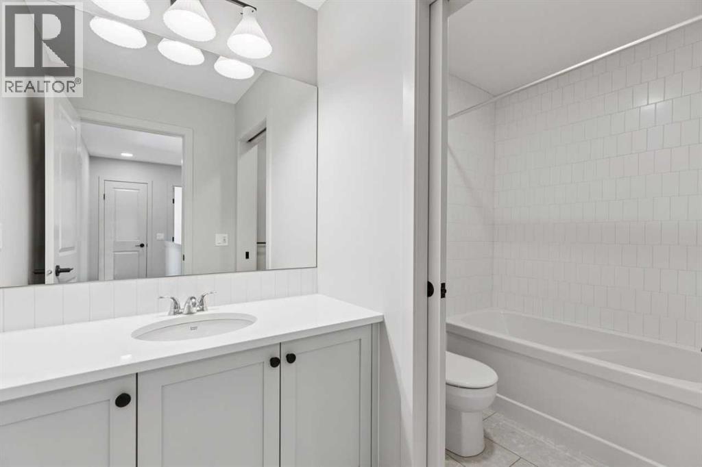 1062 Bayview Crescent Sw Property Photo 31
