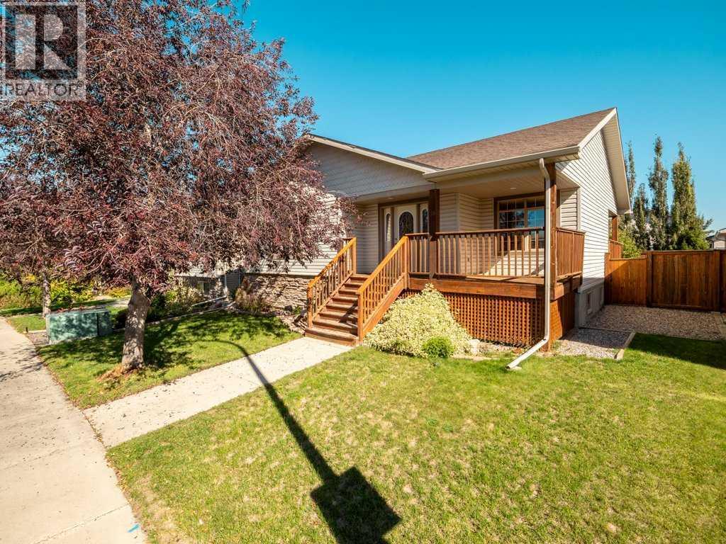 83 Rivergreen Road W Property Photo 1
