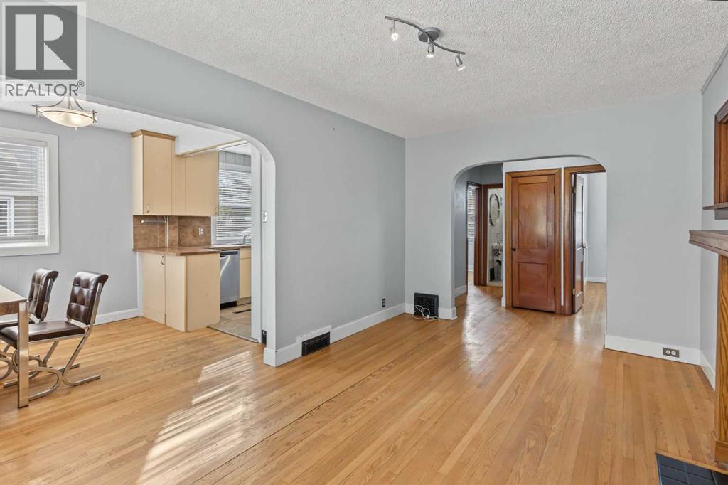319 11 Avenue Ne Property Photo 6