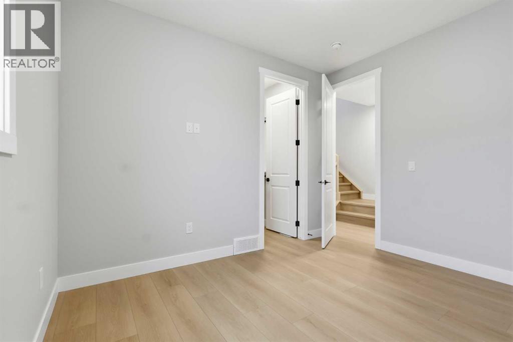 1636 19 Avenue Nw Property Photo 17