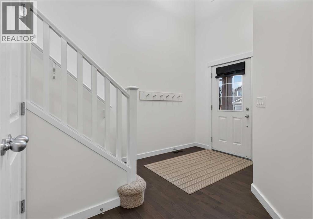 684 Evanston Drive Nw Property Photo 5