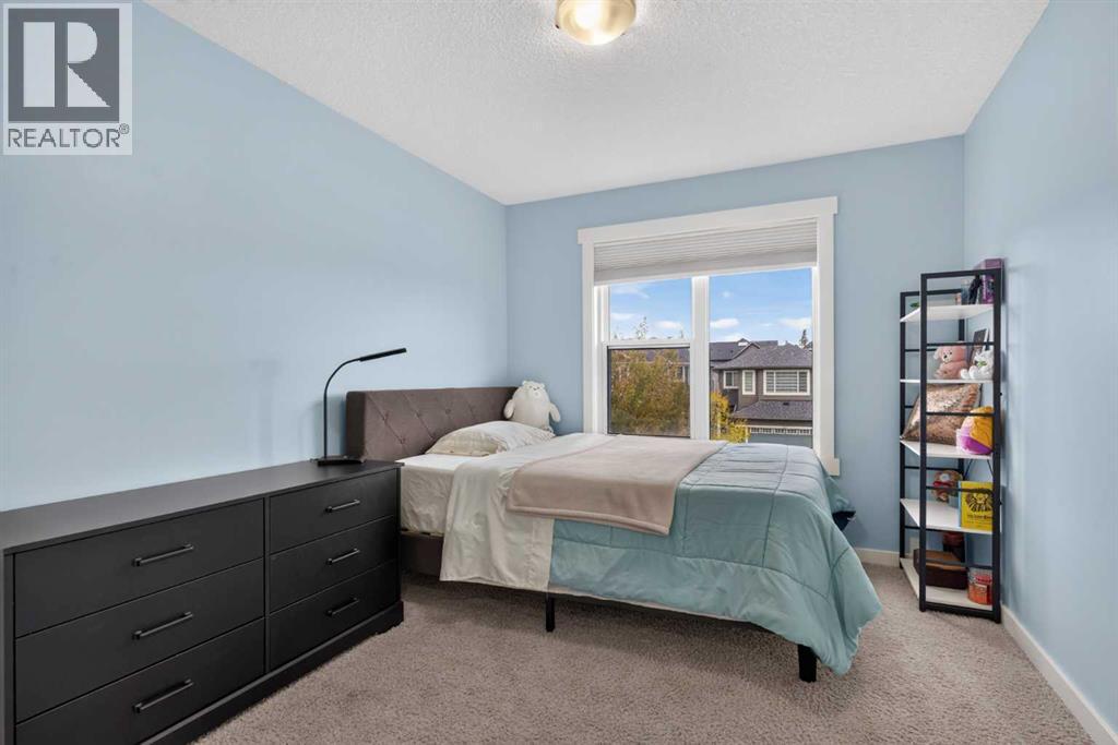 684 Evanston Drive Nw Property Photo 32