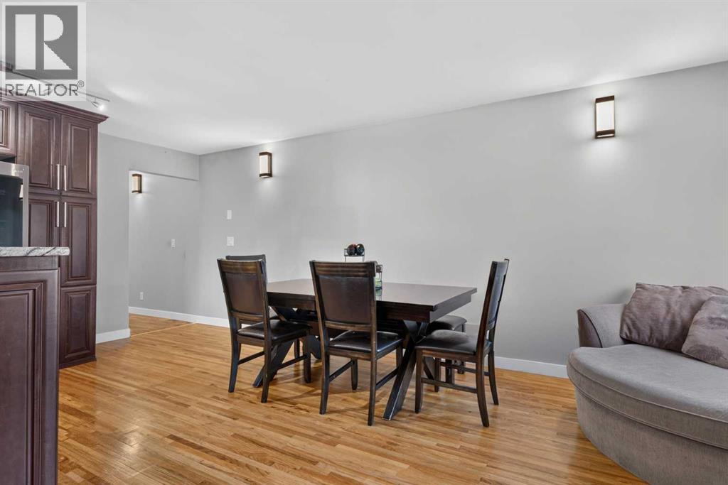 907 Ranchview Crescent Nw Property Photo 16
