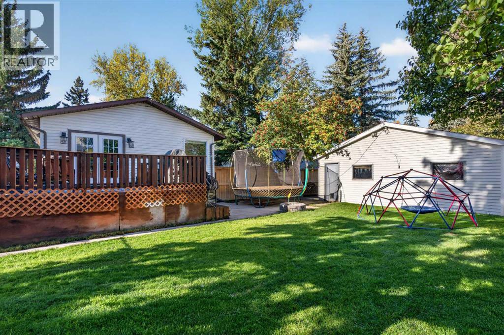 907 Ranchview Crescent Nw Property Photo 37