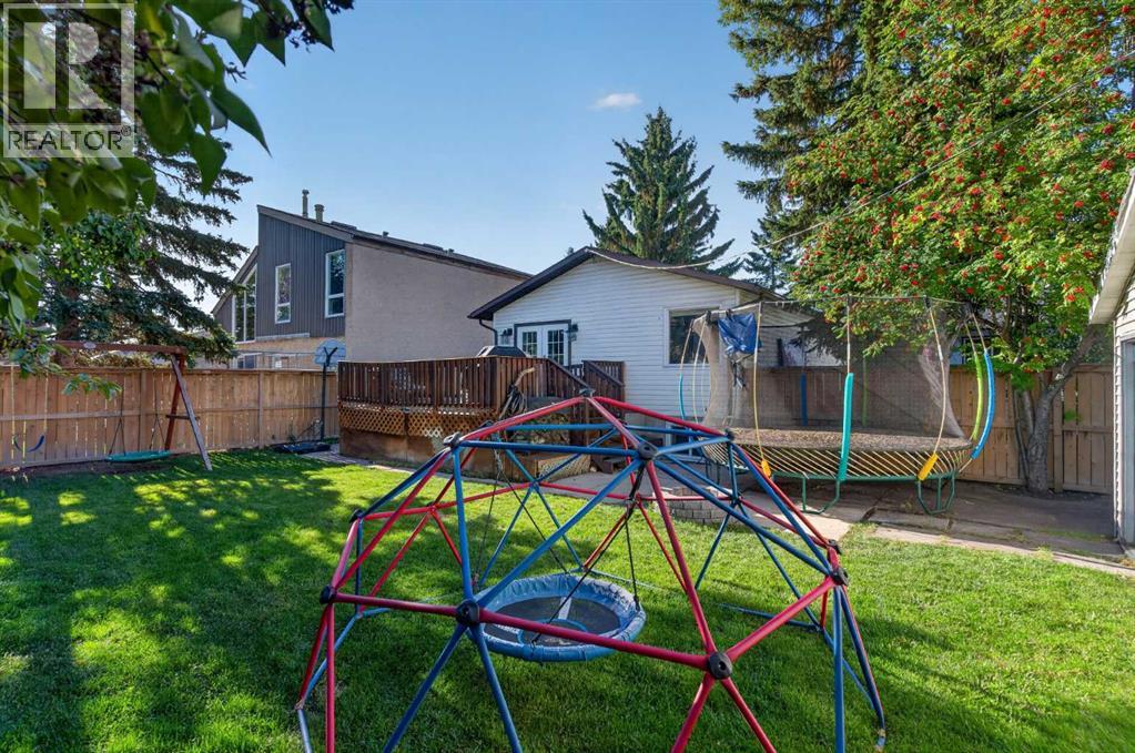 907 Ranchview Crescent Nw Property Photo 38