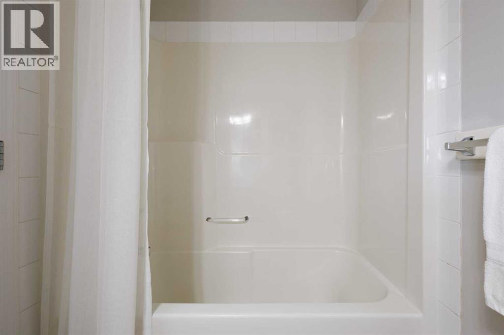 107 Cranberry Green Se Property Photo 18