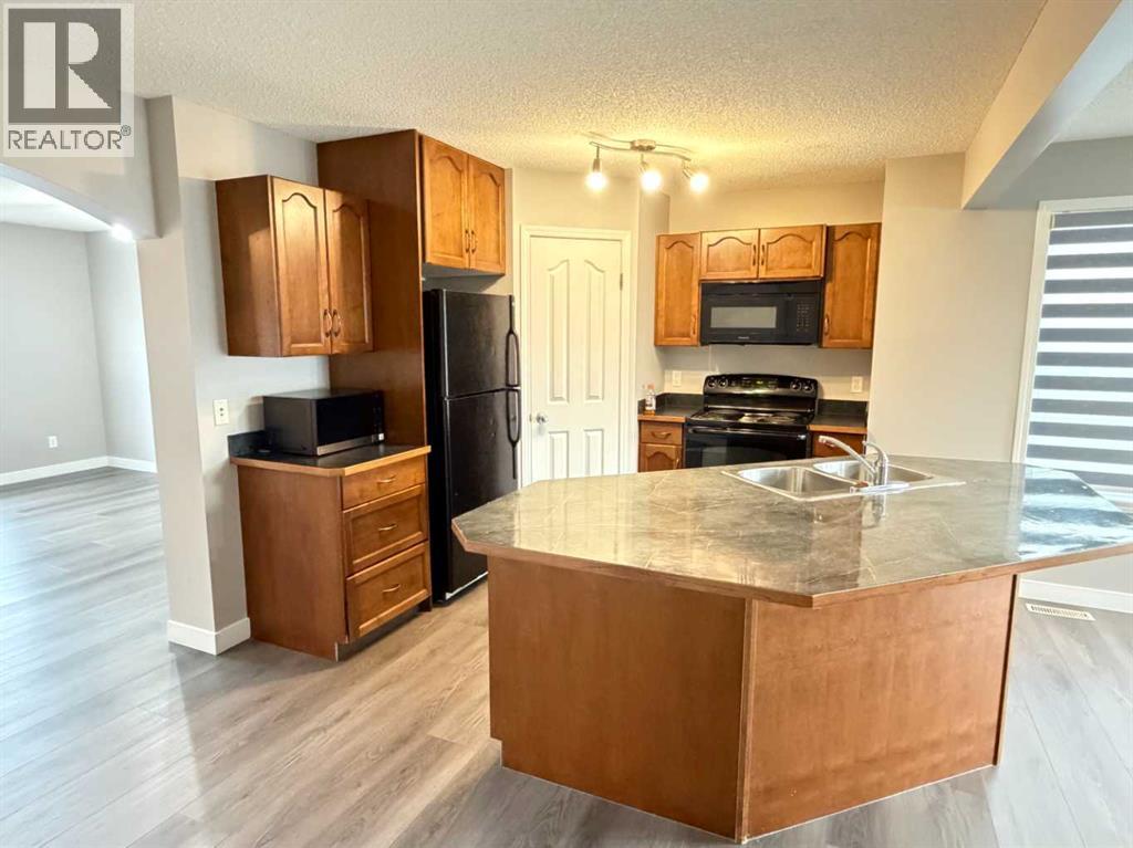 95 Panora Close Nw Property Photo 14