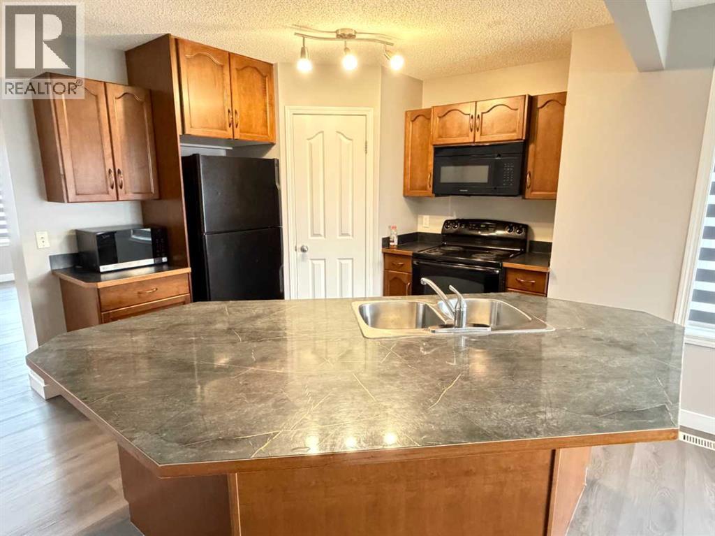 95 Panora Close Nw Property Photo 16