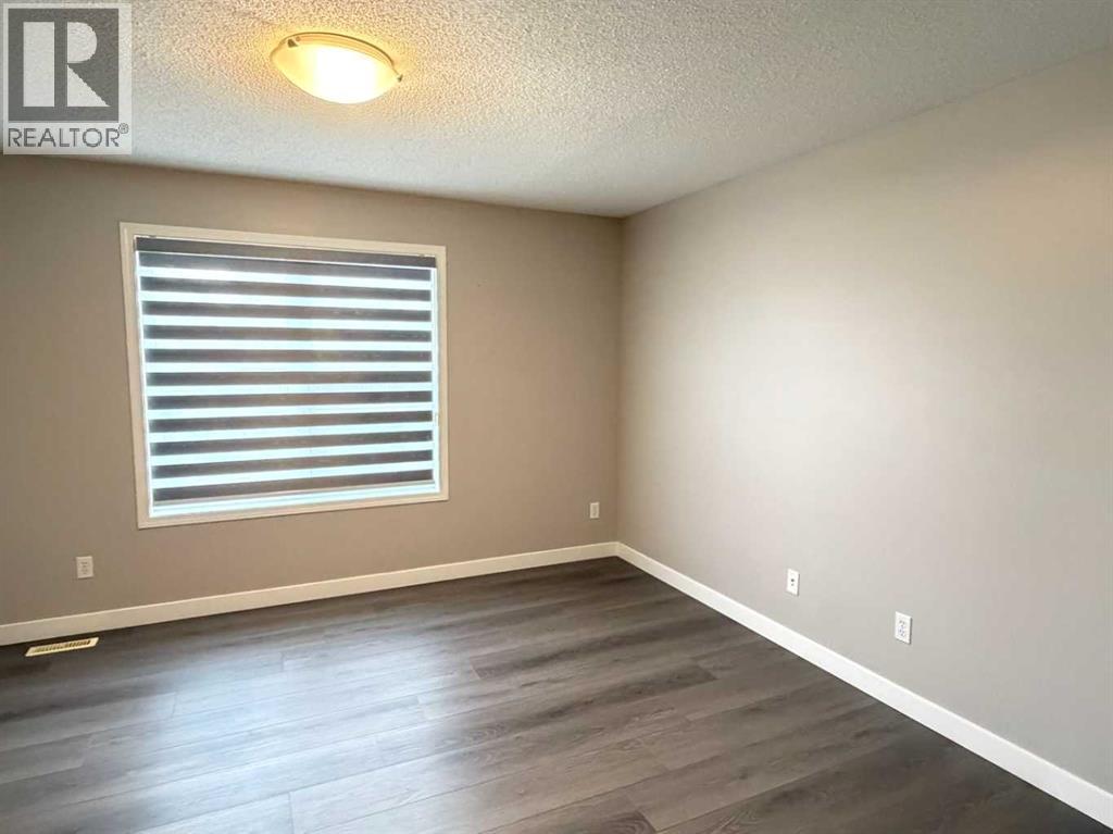 95 Panora Close Nw Property Photo 24