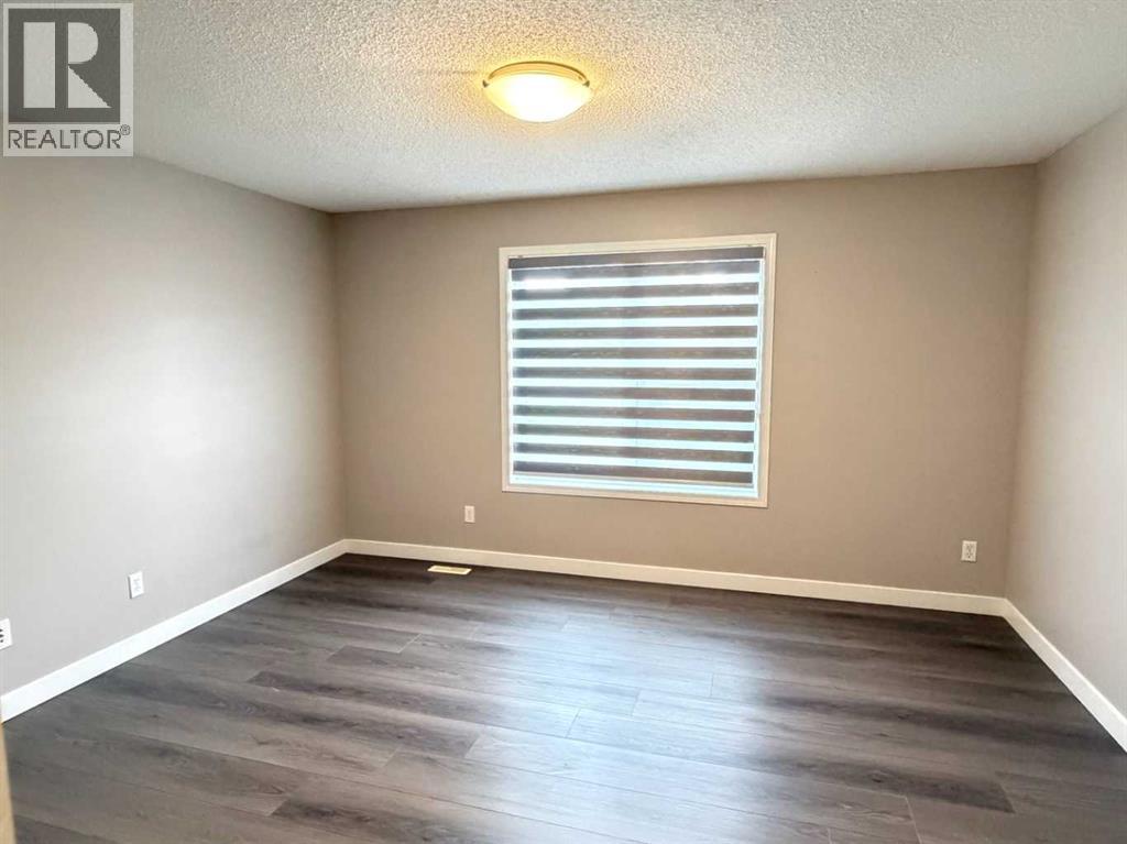 95 Panora Close Nw Property Photo 25