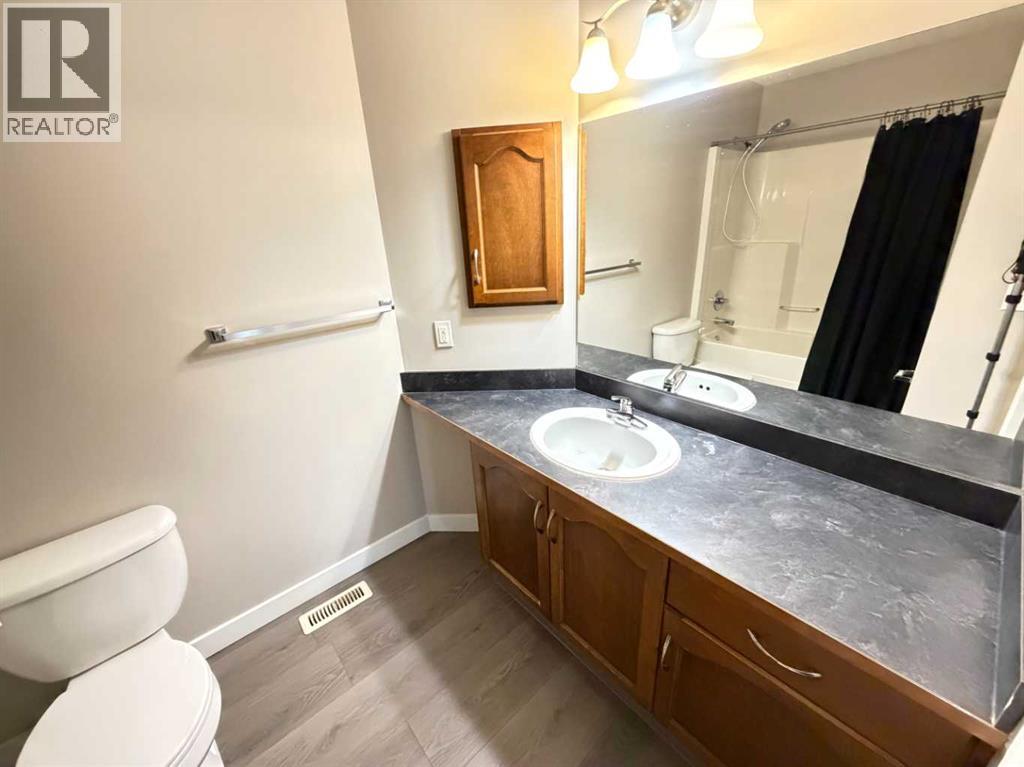 95 Panora Close Nw Property Photo 28