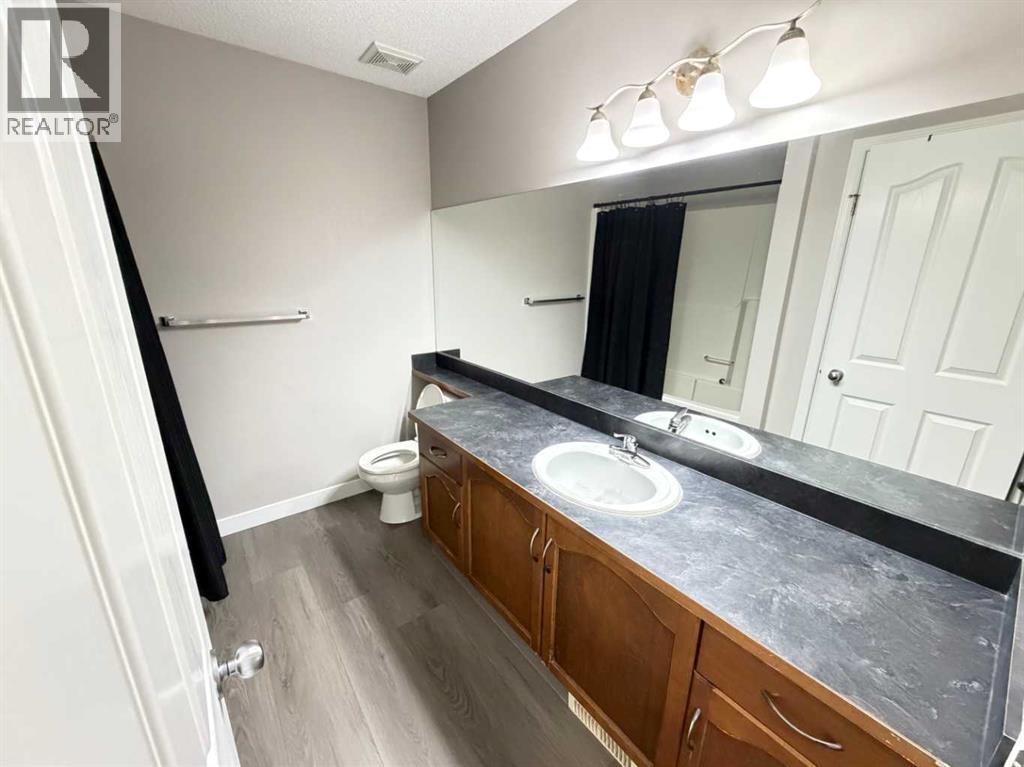 95 Panora Close Nw Property Photo 35