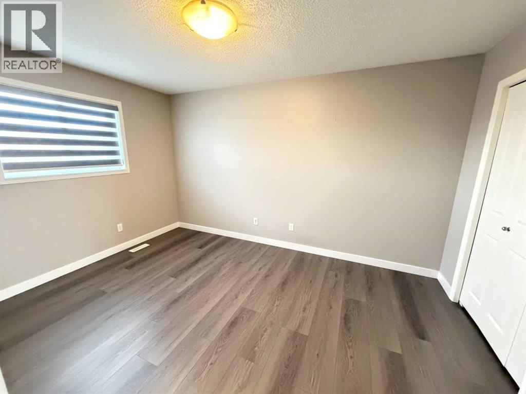 95 Panora Close Nw Property Photo 39