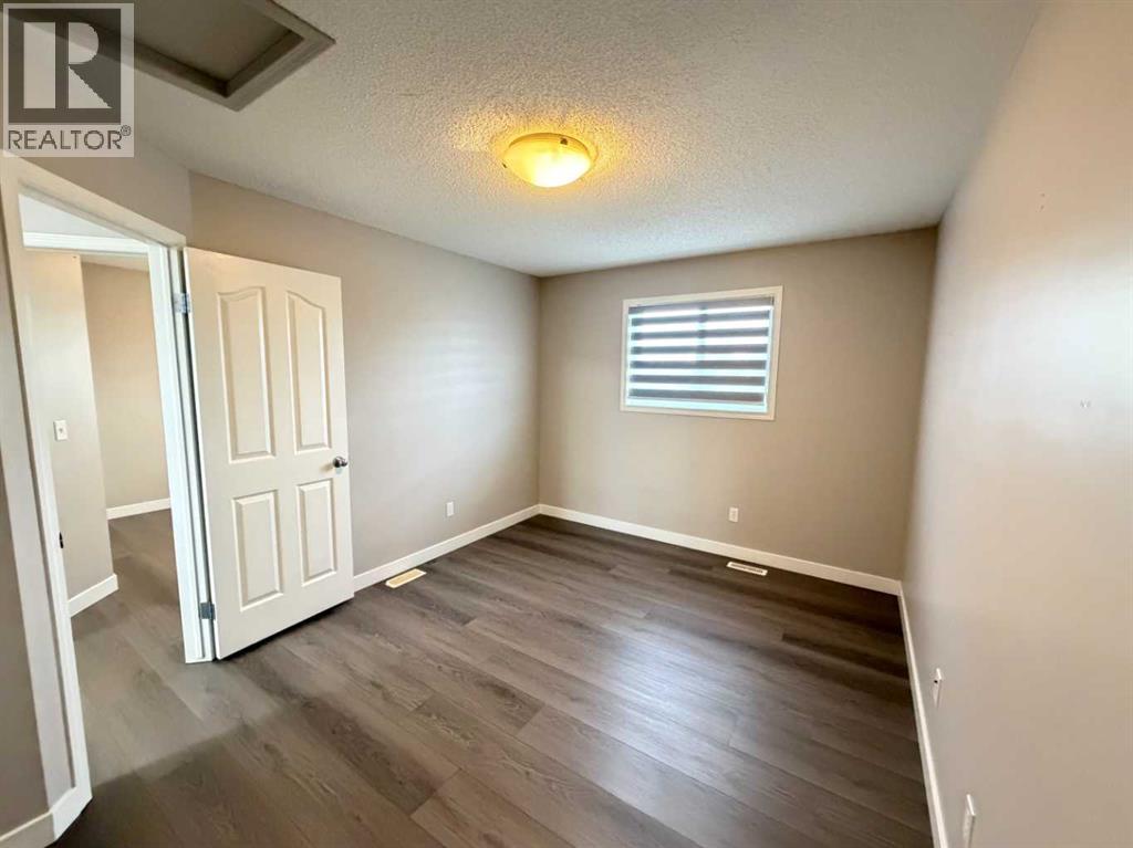 95 Panora Close Nw Property Photo 40