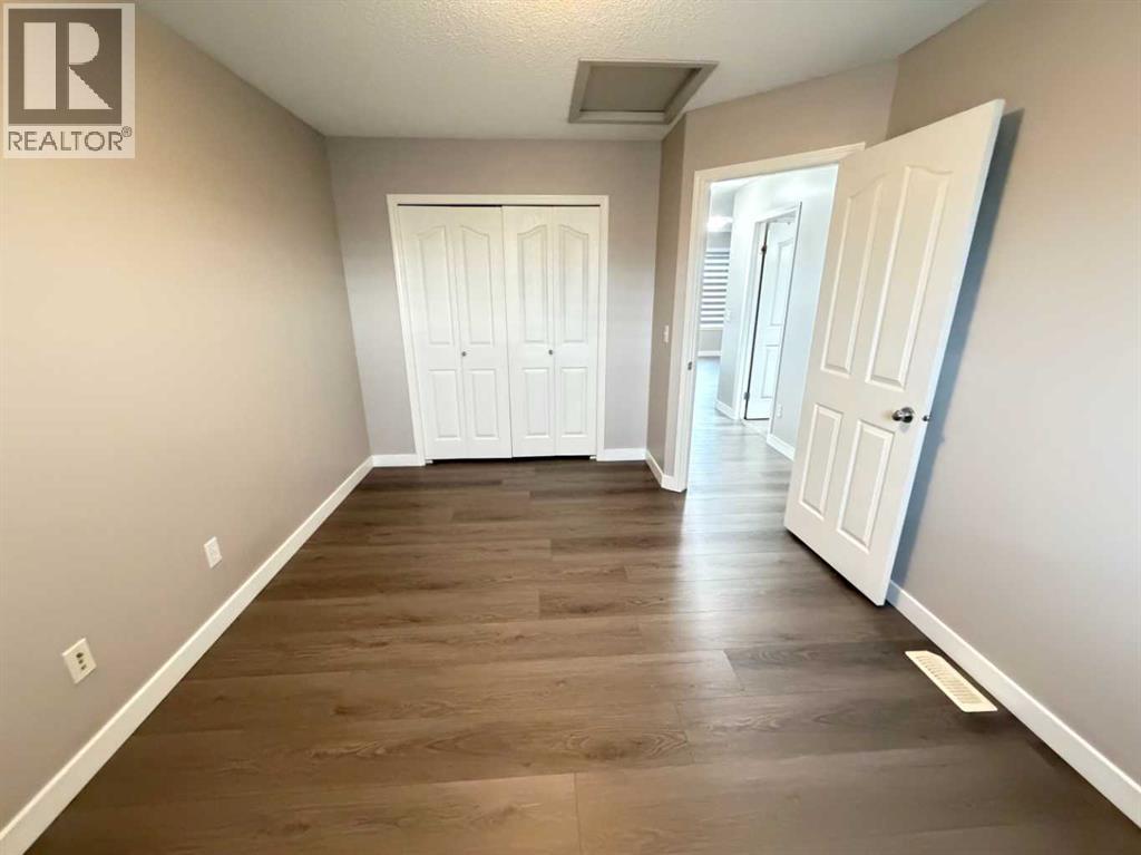 95 Panora Close Nw Property Photo 41