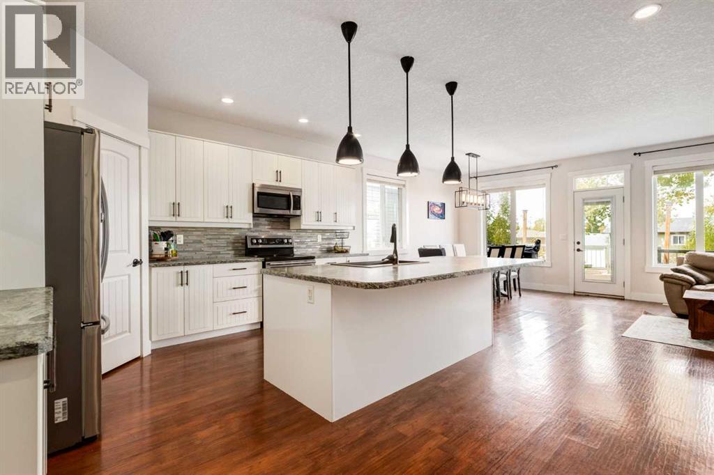 6 Houlden Place Property Photo 1
