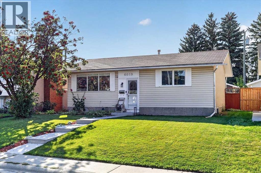 6019 Penworth Road Se Property Photo 2