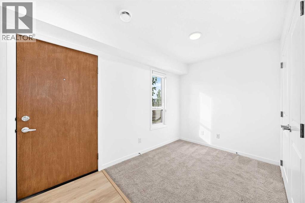 20295 Seton Way Southeast Property Photo 6