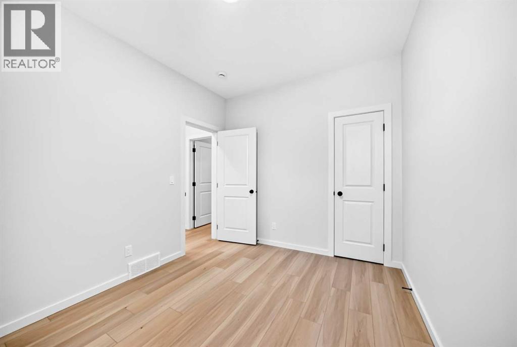 90 Raven Point Se Property Photo 26
