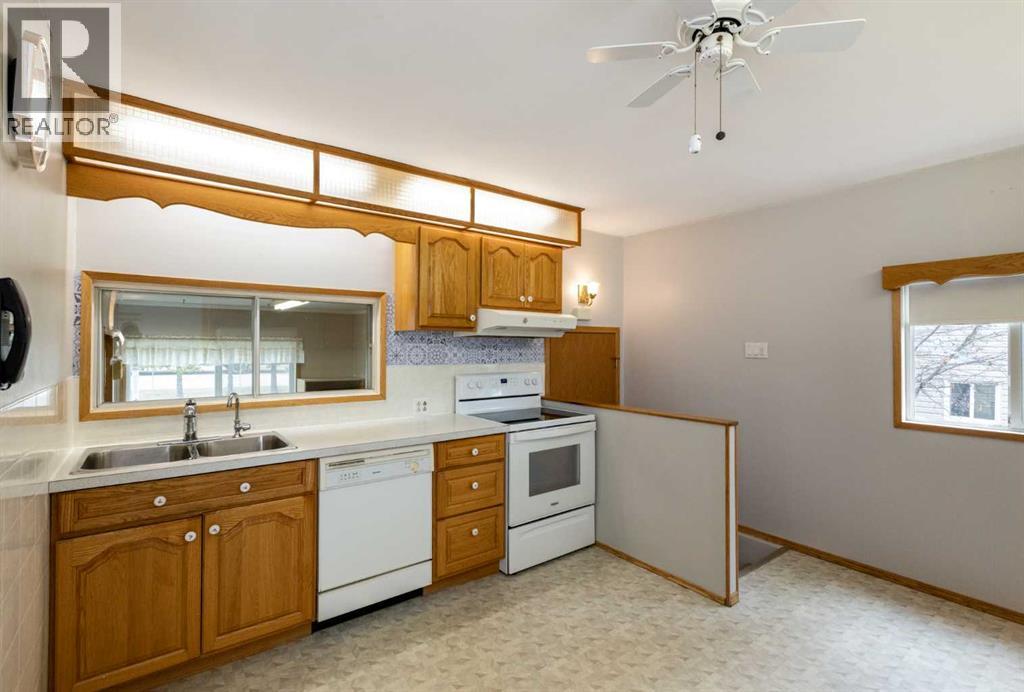 4108 49a Avenue Property Photo 7