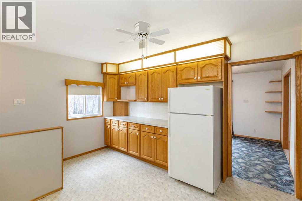 4108 49a Avenue Property Photo 9