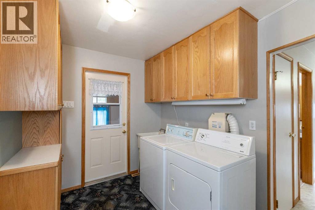 4108 49a Avenue Property Photo 12