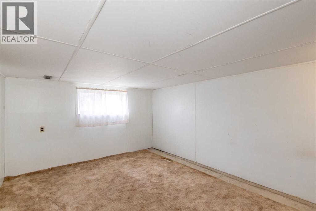 4108 49a Avenue Property Photo 40
