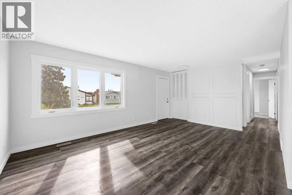 4628 Marcombe Road Ne Property Photo 7