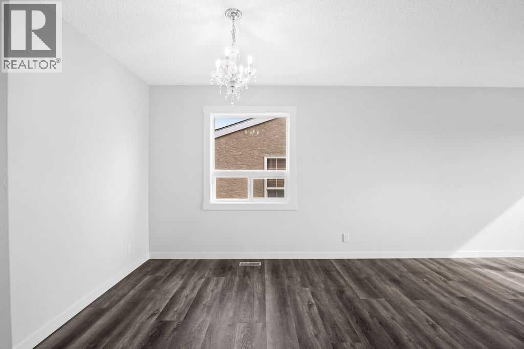 4628 Marcombe Road Ne Property Photo 10