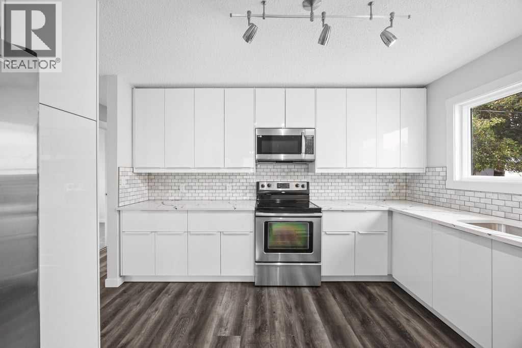 4628 Marcombe Road Ne Property Photo 11