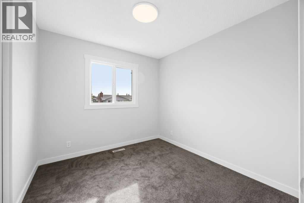 4628 Marcombe Road Ne Property Photo 16