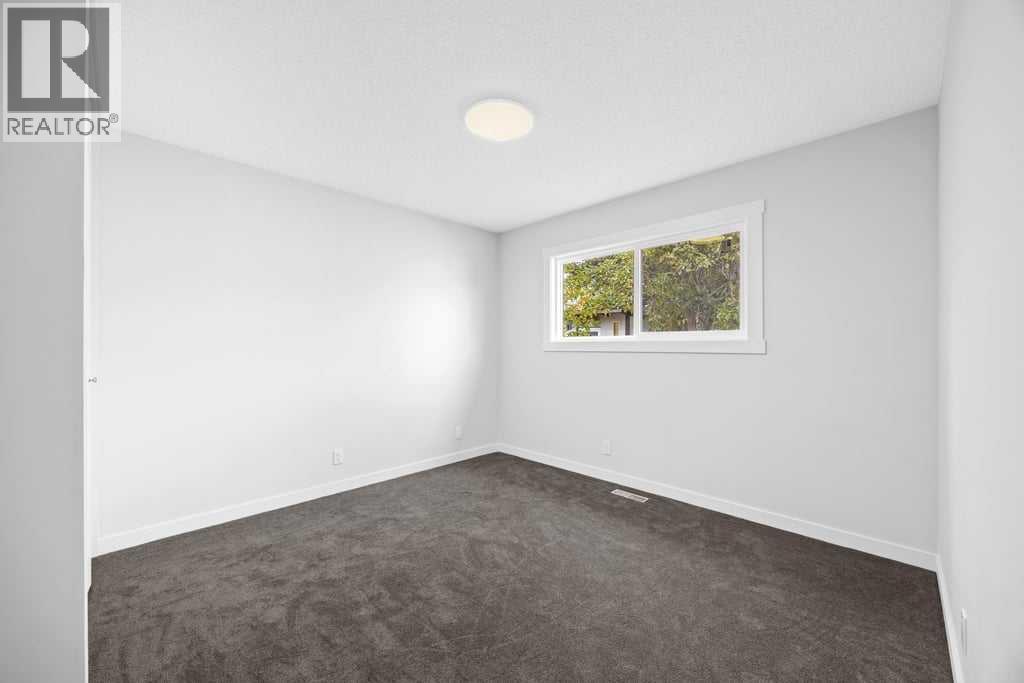 4628 Marcombe Road Ne Property Photo 18
