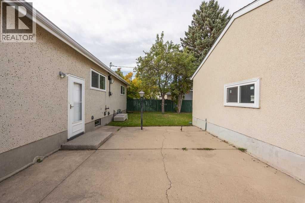 4628 Marcombe Road Ne Property Photo 30