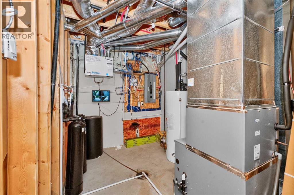 170 Kinniburgh Crescent Property Photo 35