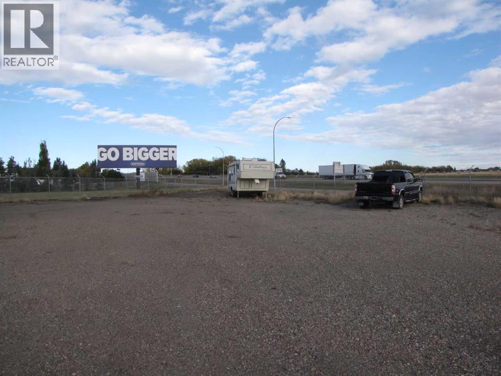 3208 52 Avenue Property Photo 27