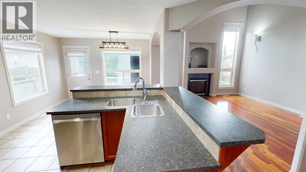 1 Pinnacle Key Property Photo 4