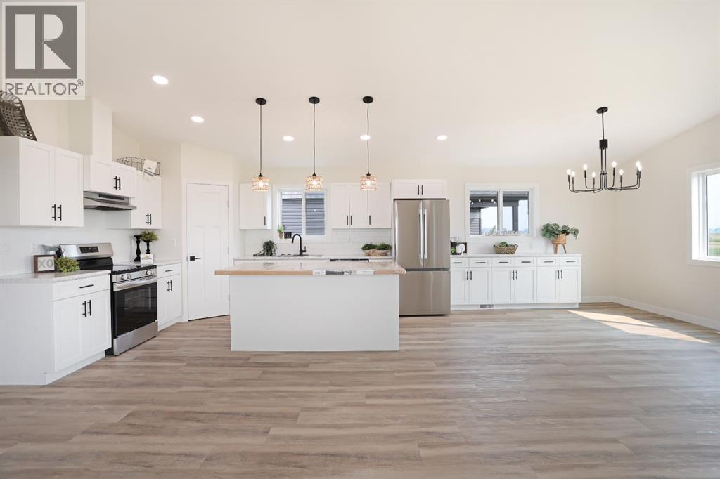321 20 Street E Property Photo 15