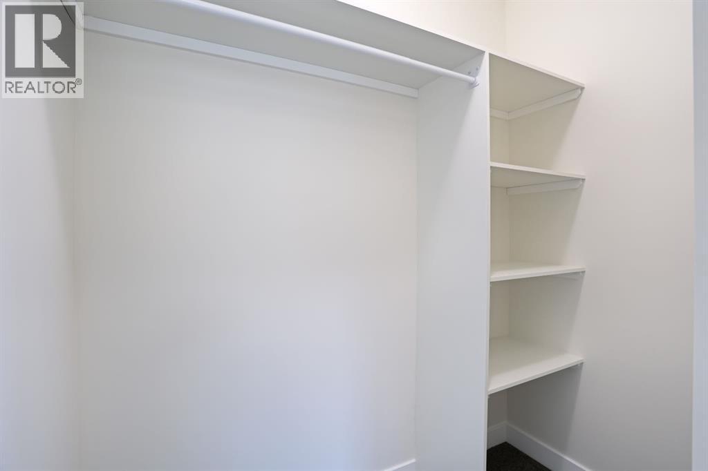 321 20 Street E Property Photo 28