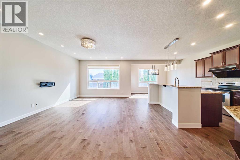 507 Panatella Square Nw Property Photo 6