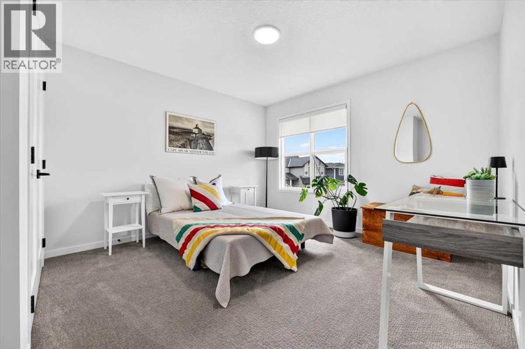 32 Cranbrook Bay Se Property Photo 27