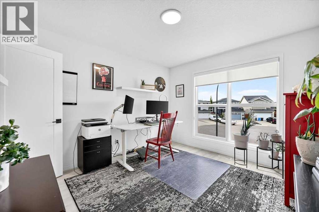 32 Cranbrook Bay Se Property Photo 30
