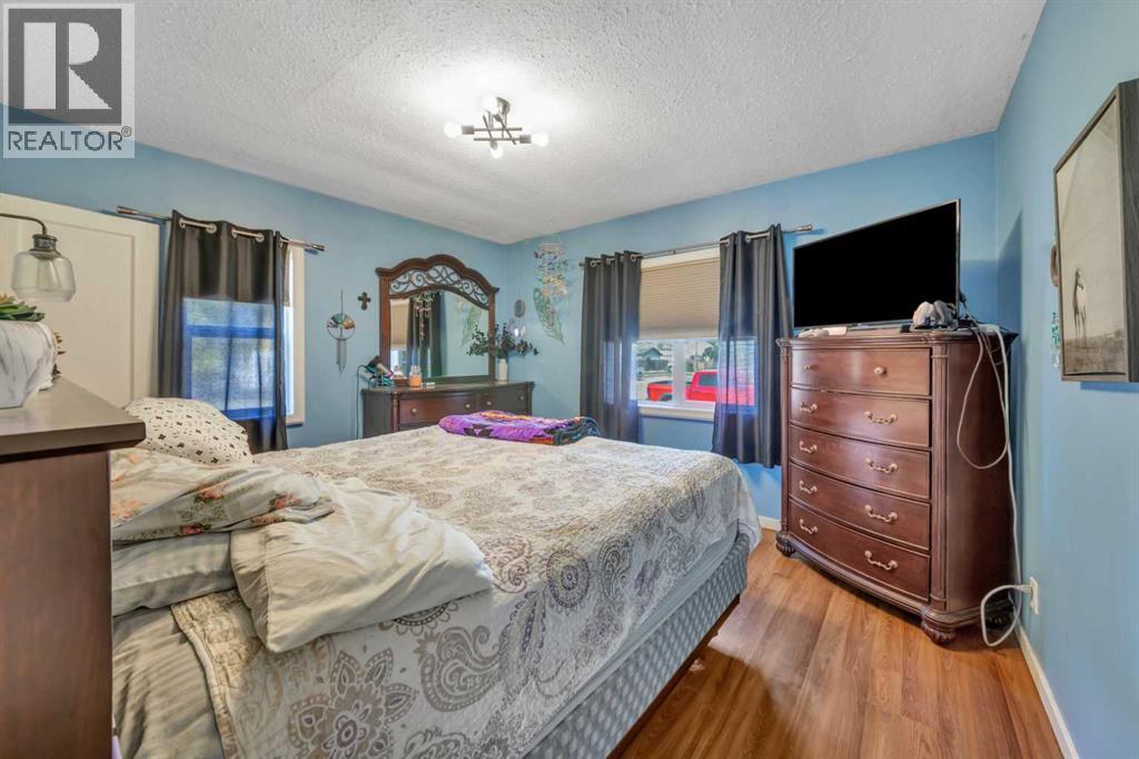5021 54a Street Property Photo 11