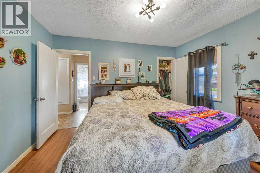 5021 54a Street Property Photo 13
