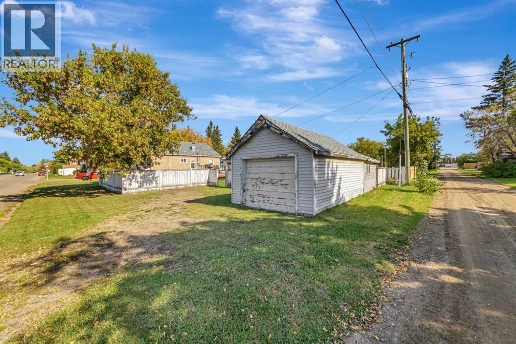 5021 54a Street Property Photo 23