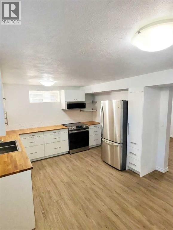 11211 96a Street Property Photo 7