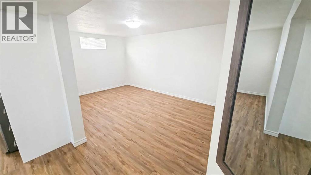 11211 96a Street Property Photo 9