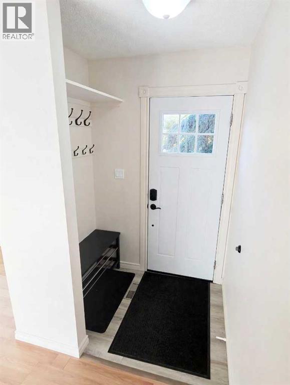 11211 96a Street Property Photo 21