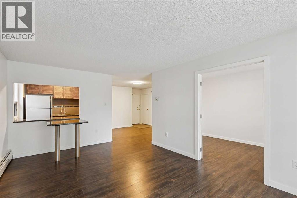 718 12 Avenue Southwest Property Photo 12