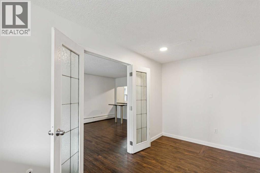718 12 Avenue Southwest Property Photo 24