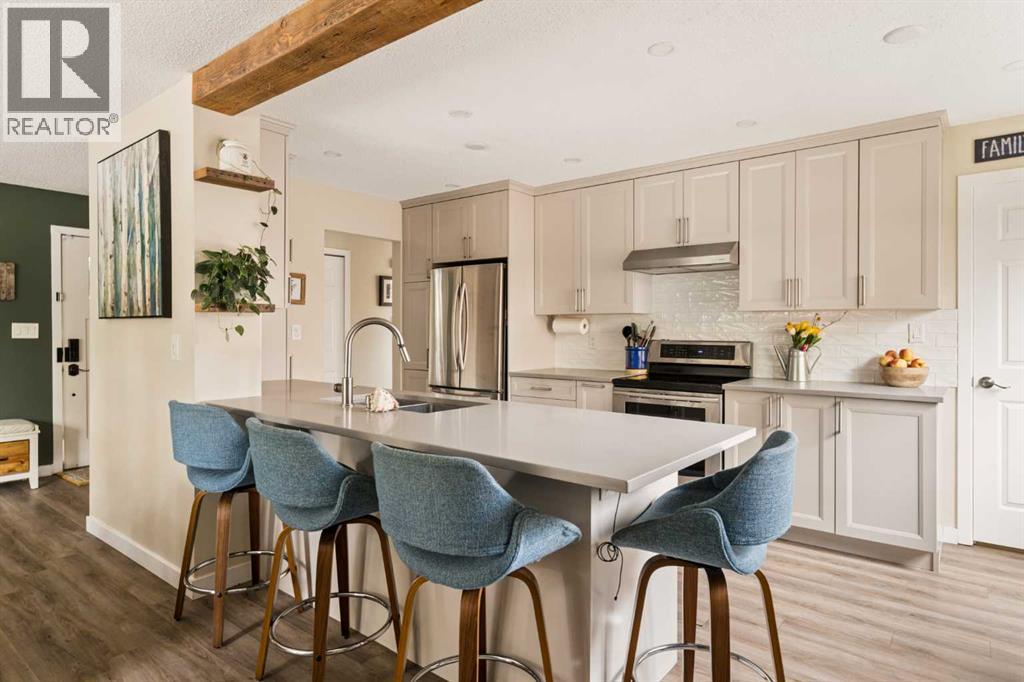 228 Midridge Crescent Se Property Photo 15